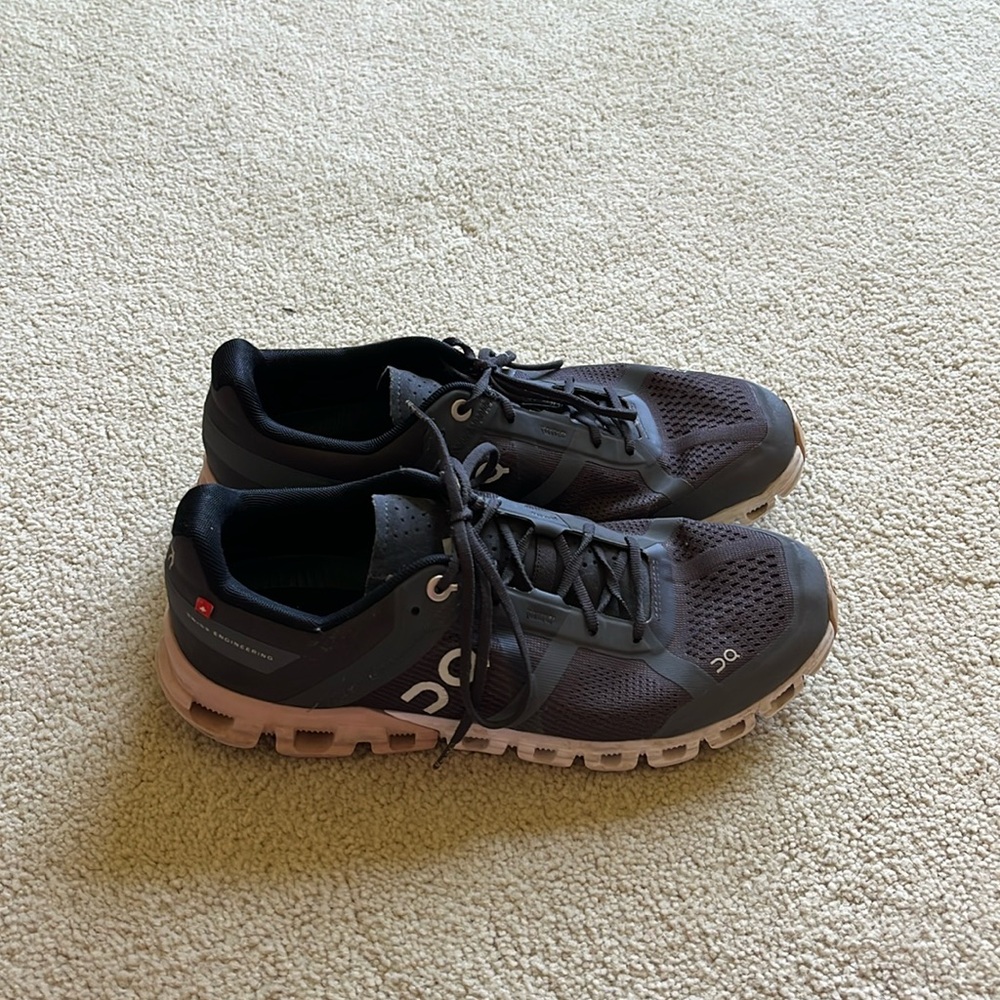 ON On Cloud Shoes